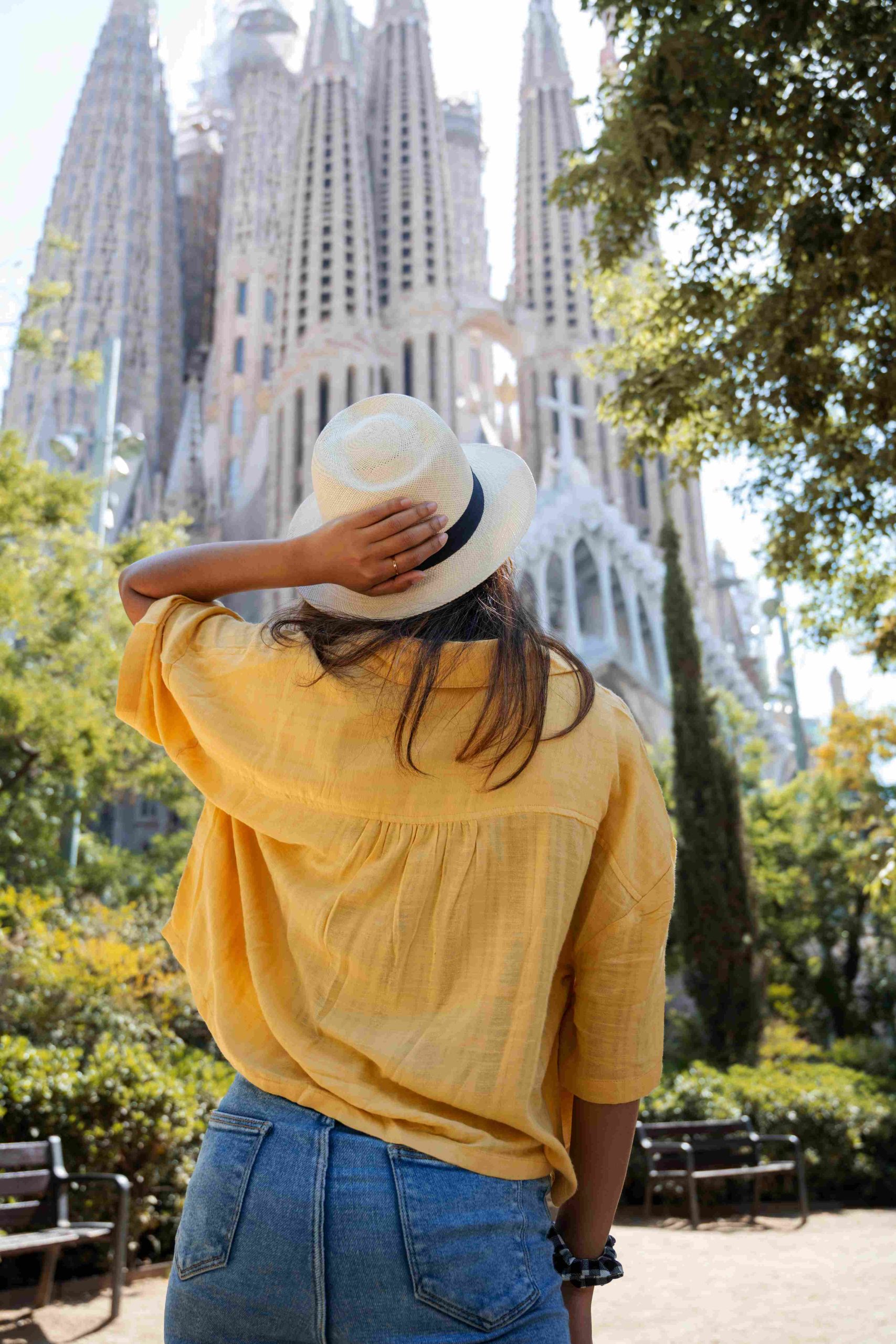 back-view-woman-traveling-alone_11zon
